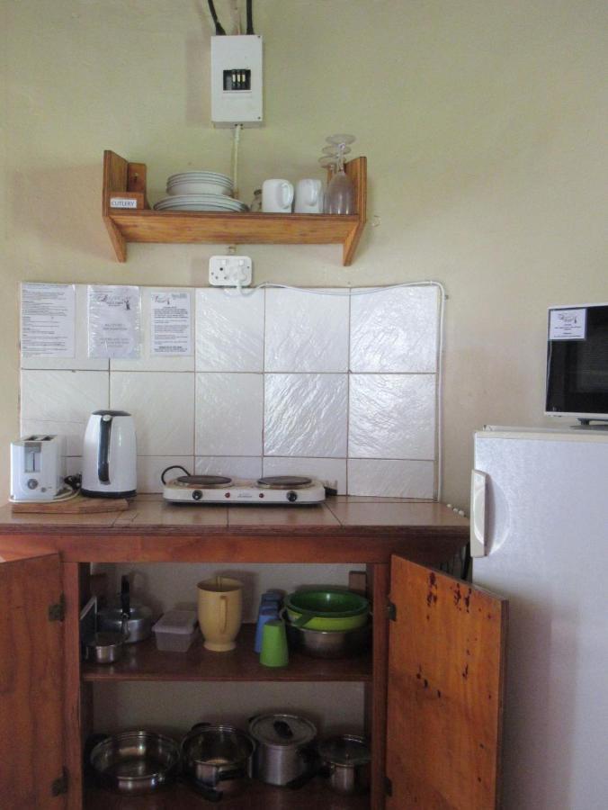 ダルストロアーム Elandskloof Trout Farmゲストハウス エクステリア 写真