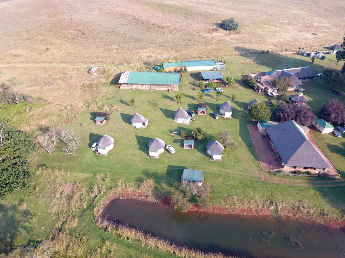 ダルストロアーム Elandskloof Trout Farmゲストハウス エクステリア 写真