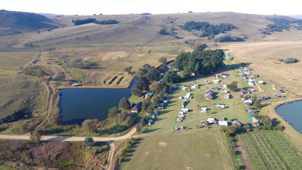 ダルストロアーム Elandskloof Trout Farmゲストハウス エクステリア 写真